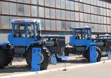 Har'kovskij traktornyj zavod sumel narastit' proizvodstvo na 12